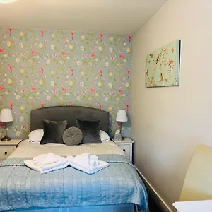 https://sonas-guesthouse.edinburghhotelsuk.org